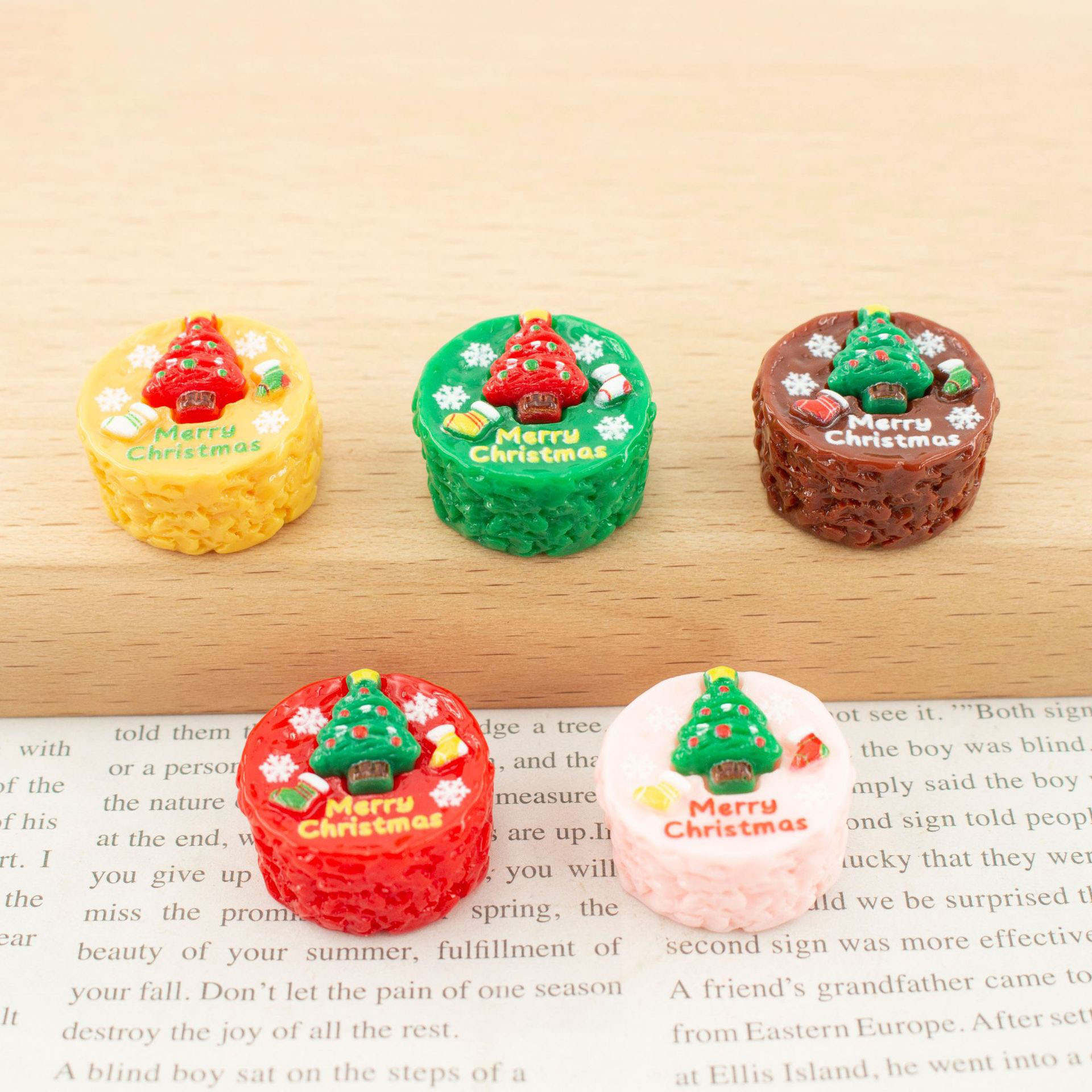 10pcs 수지 모조 크리스마스 트리 모양의 컵케익 d - Jewelry Making Desk 리뷰 및 가격