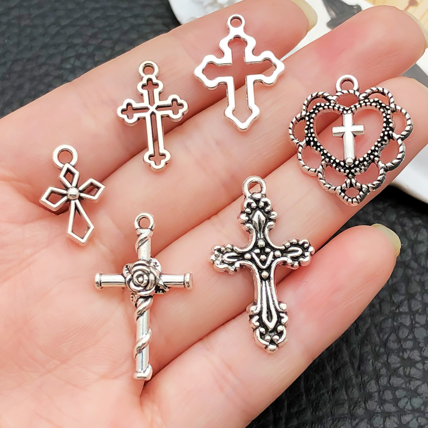 52개 모듬 크로스 펜던트(앤티크 실버/블랙) - 고딕 - Jewelry Making Tutorial 리뷰 및 가격